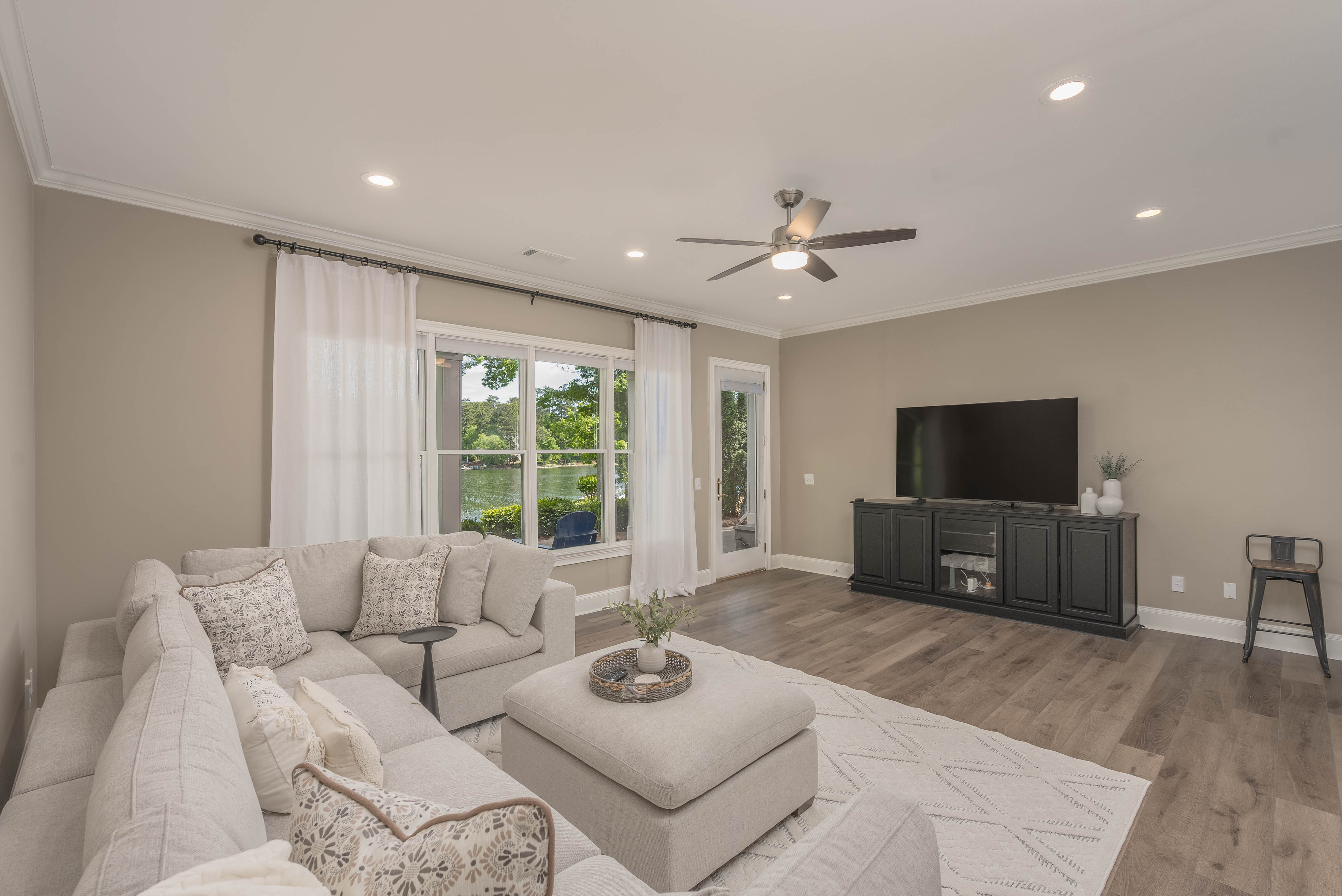 1130 Plantation Point Drive image 34